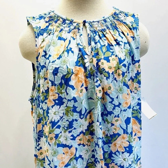 croft & barrow Tops - NWT CROFT&BARROW Women Sleeveless Pullover Keyhole Neckline Floral Shirt Sz XXL